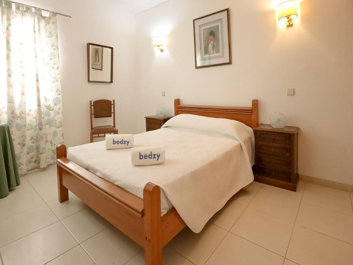 Praia Da Oura Apartment - 100 M From The Beach - By Bedzy Albufeira Luaran gambar