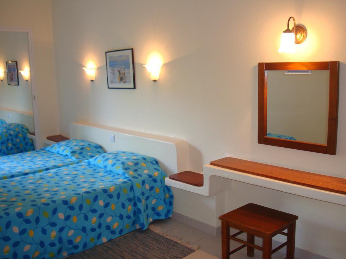 Praia Da Oura Apartment - 100 M From The Beach - By Bedzy Albufeira Luaran gambar