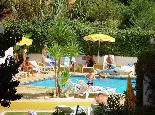 Praia Da Oura Apartment - 100 M From The Beach - By Bedzy Albufeira Luaran gambar